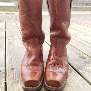 Frye leather boots in excellent condition!!